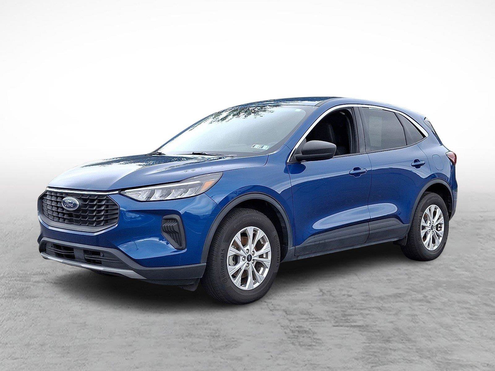 Used 2023 Ford Escape Active AWD/4WD image 3