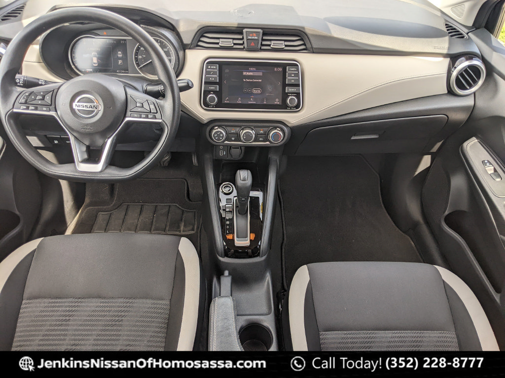 Used 2022 Nissan Versa SV FWD image 26