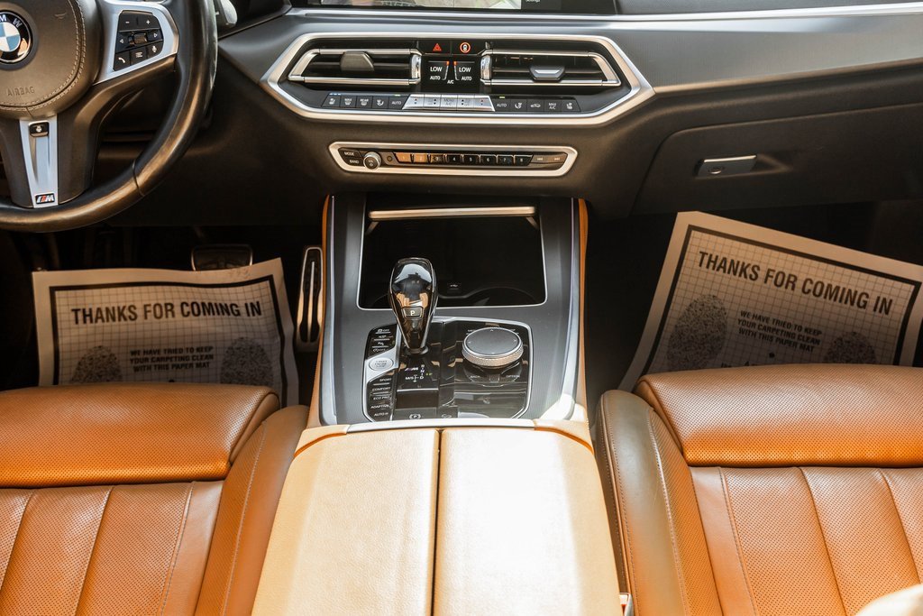 Used 2020 BMW X5 M50i image 12