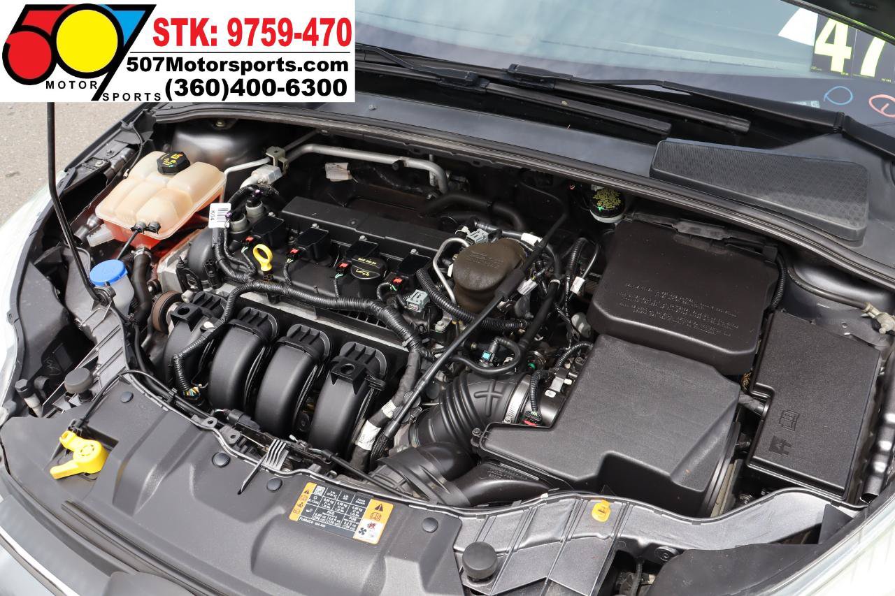 Used 2014 Ford Focus SE w/ Equipment Group 201A FWD image 16