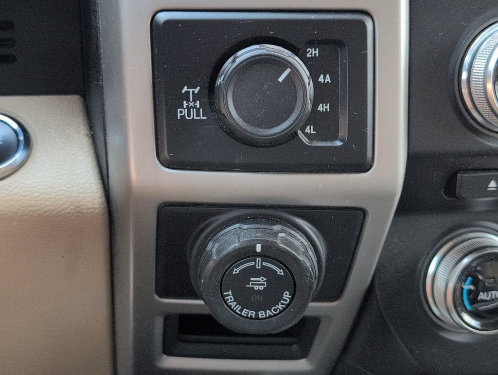 Used 2018 Ford F150 Lariat w/ Equipment Group 502A Luxury AWD/4WD image 25