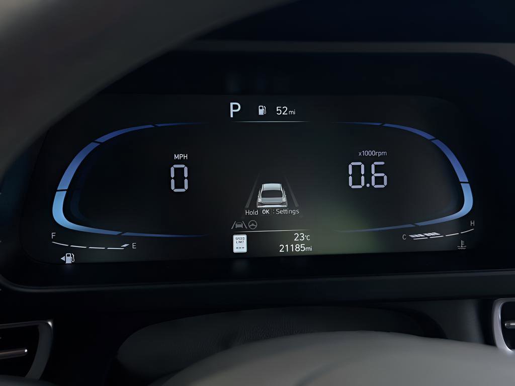 Used 2024 Hyundai Elantra SE FWD image 17