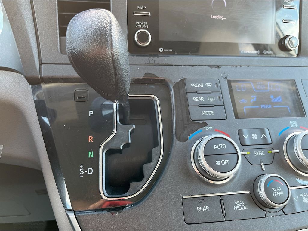 Used 2020 Toyota Sienna LE FWD image 16