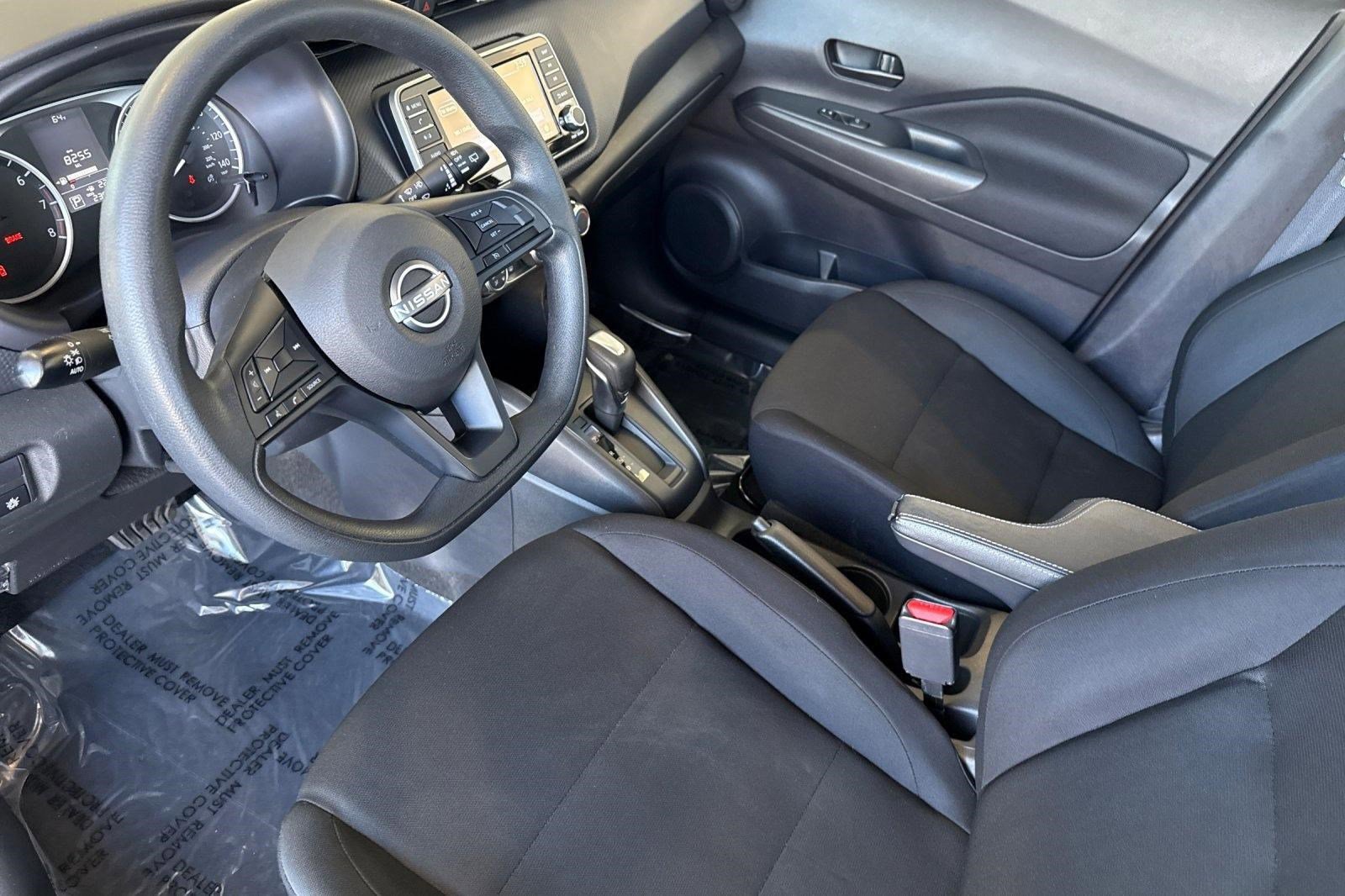 Used 2023 Nissan Kicks S image 4