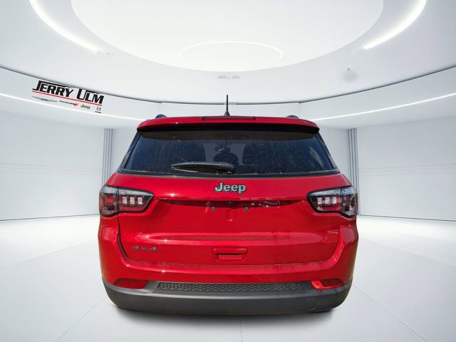 New 2026 Jeep Compass Latitude image 4