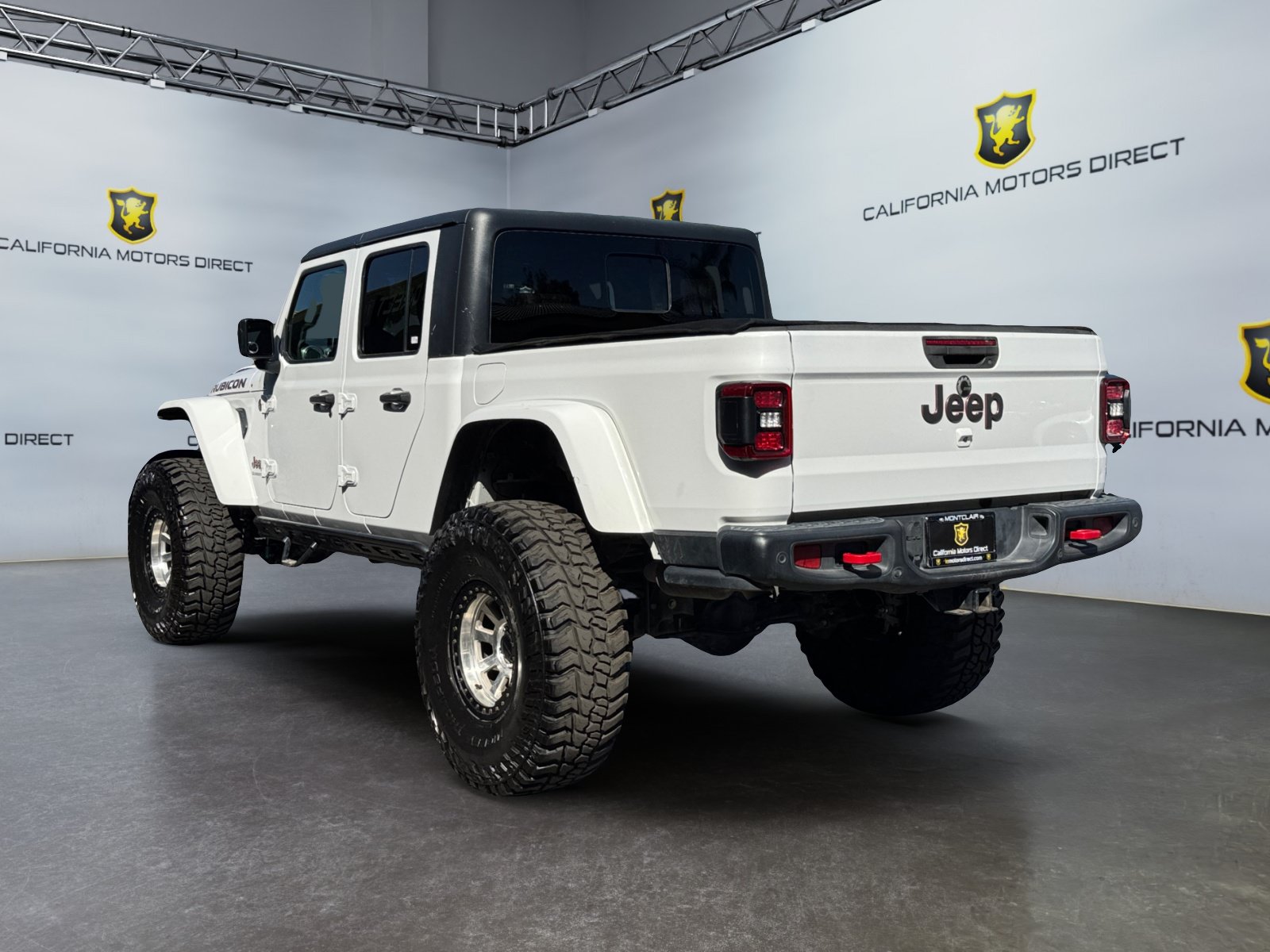 Used 2020 Jeep Gladiator Rubicon AWD/4WD image 3