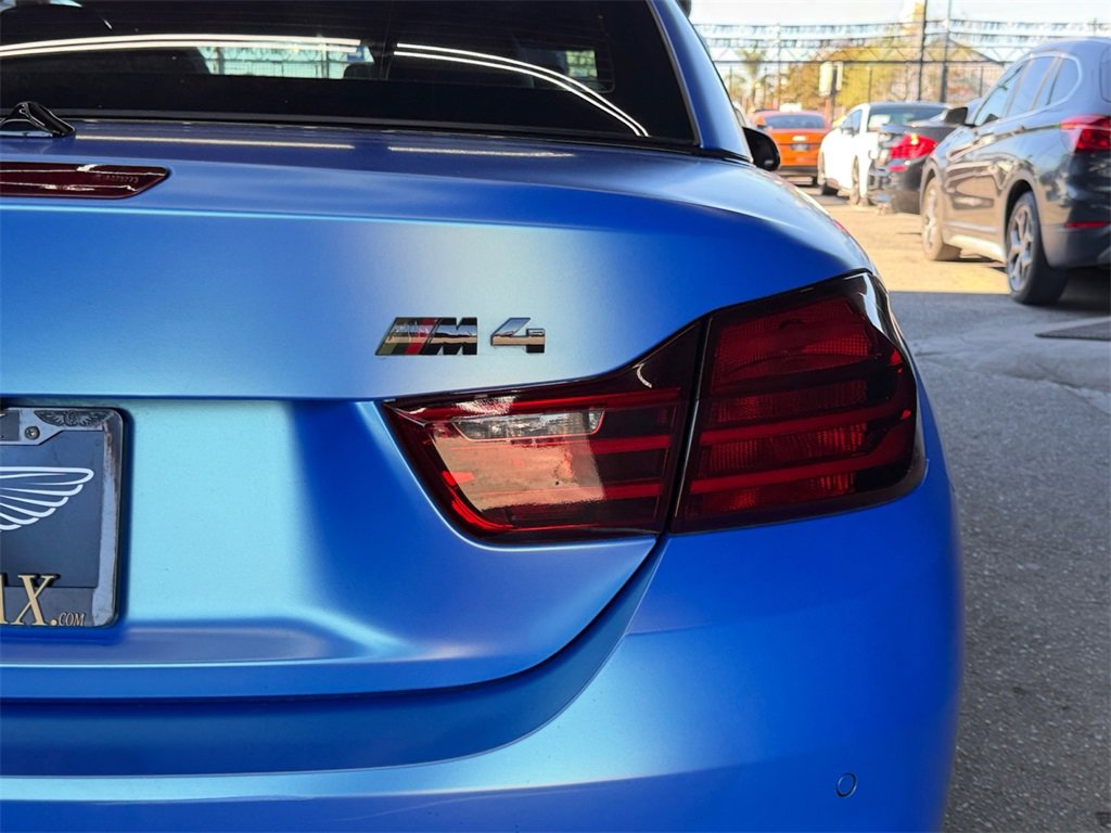 Used 2015 BMW M4 Convertible image 17