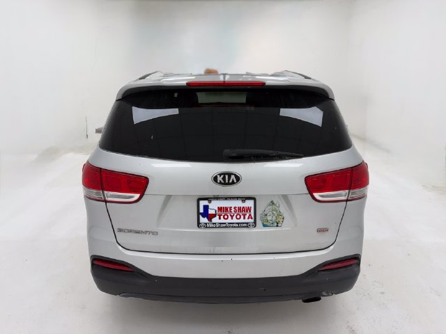 Used 2018 Kia Sorento L FWD image 38