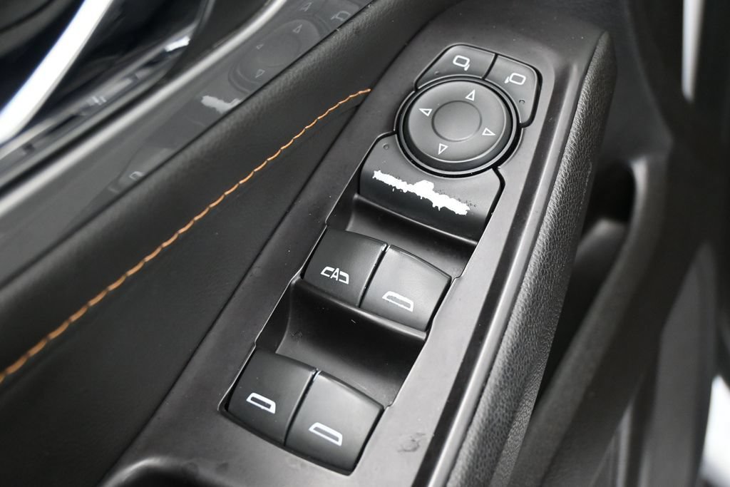 Used 2019 Chevrolet Traverse LT FWD image 14