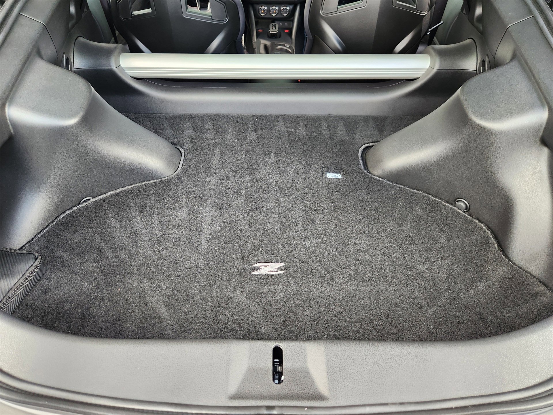 Used 2025 Nissan Z NISMO w/ Floor Mat Package image 32