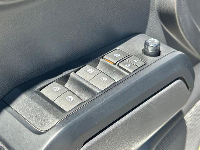 Certified 2023 Toyota Tacoma SR AWD/4WD image 22