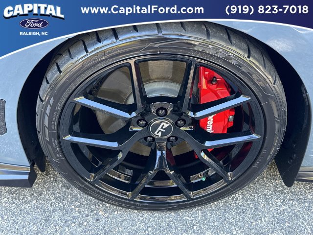 Used 2025 Ford Mustang GT Premium RWD image 13