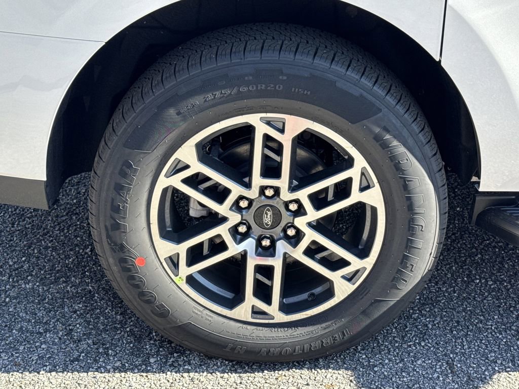 New 2026 Ford Expedition Max Active image 17
