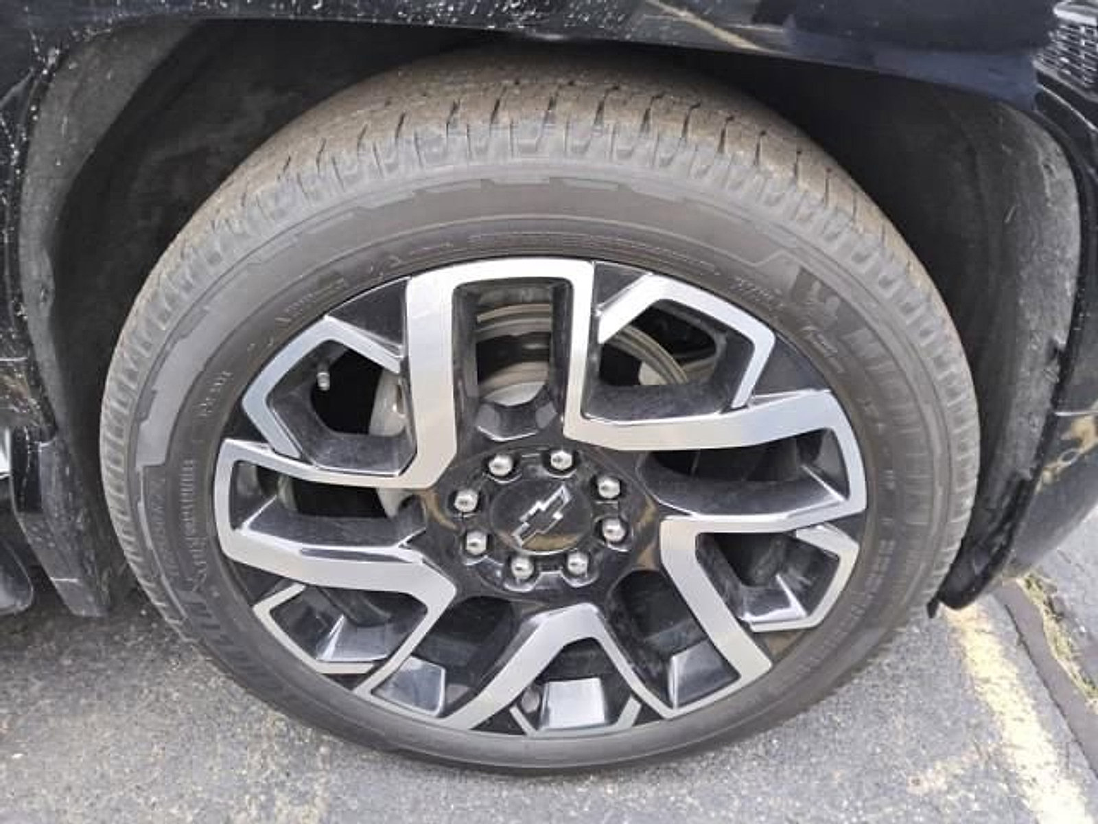 Certified 2025 Chevrolet Silverado EV RST AWD/4WD image 19