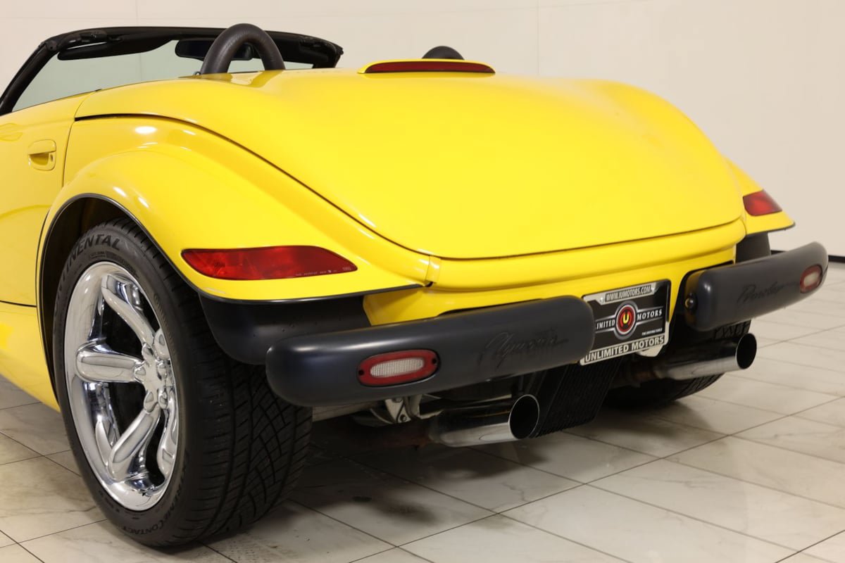 Used 2000 Plymouth Prowler RWD image 31