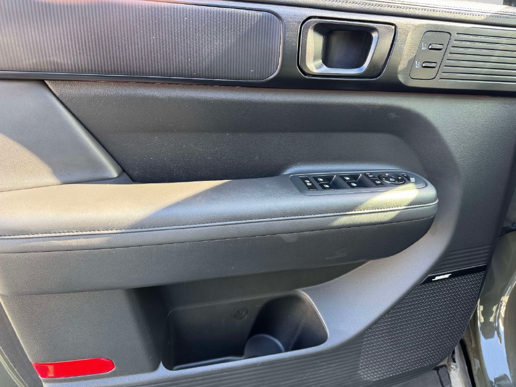 Used 2024 Hyundai Santa Fe Calligraphy AWD/4WD image 15