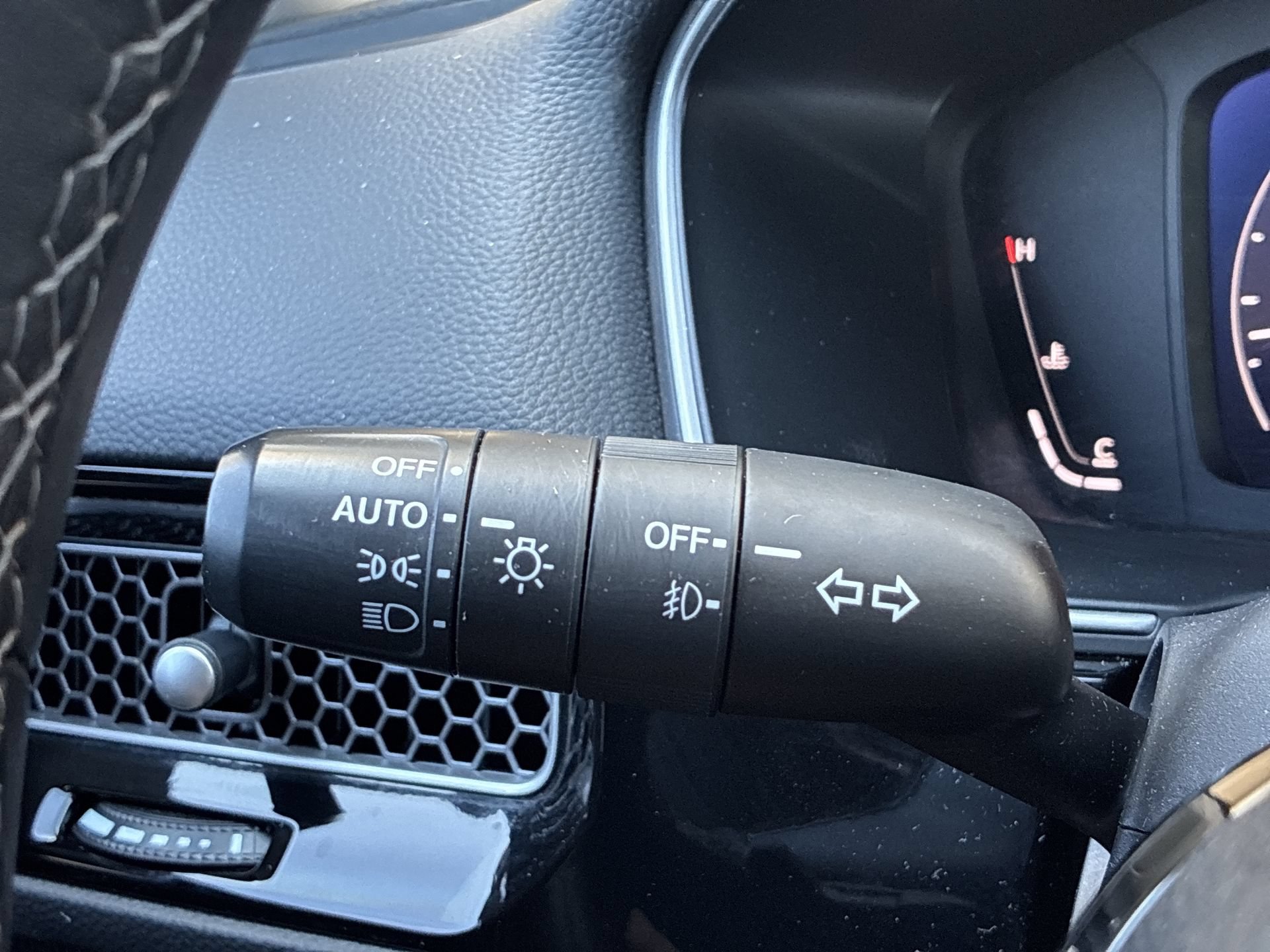 Certified 2024 Honda Civic Touring image 29