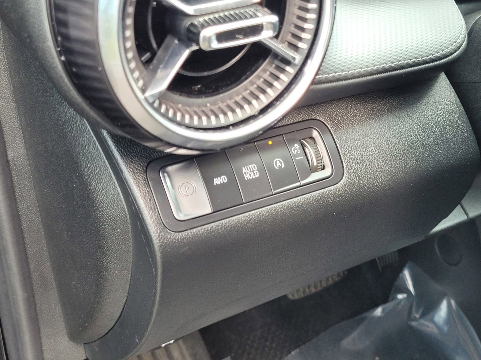 Used 2025 Chevrolet Equinox LT image 18