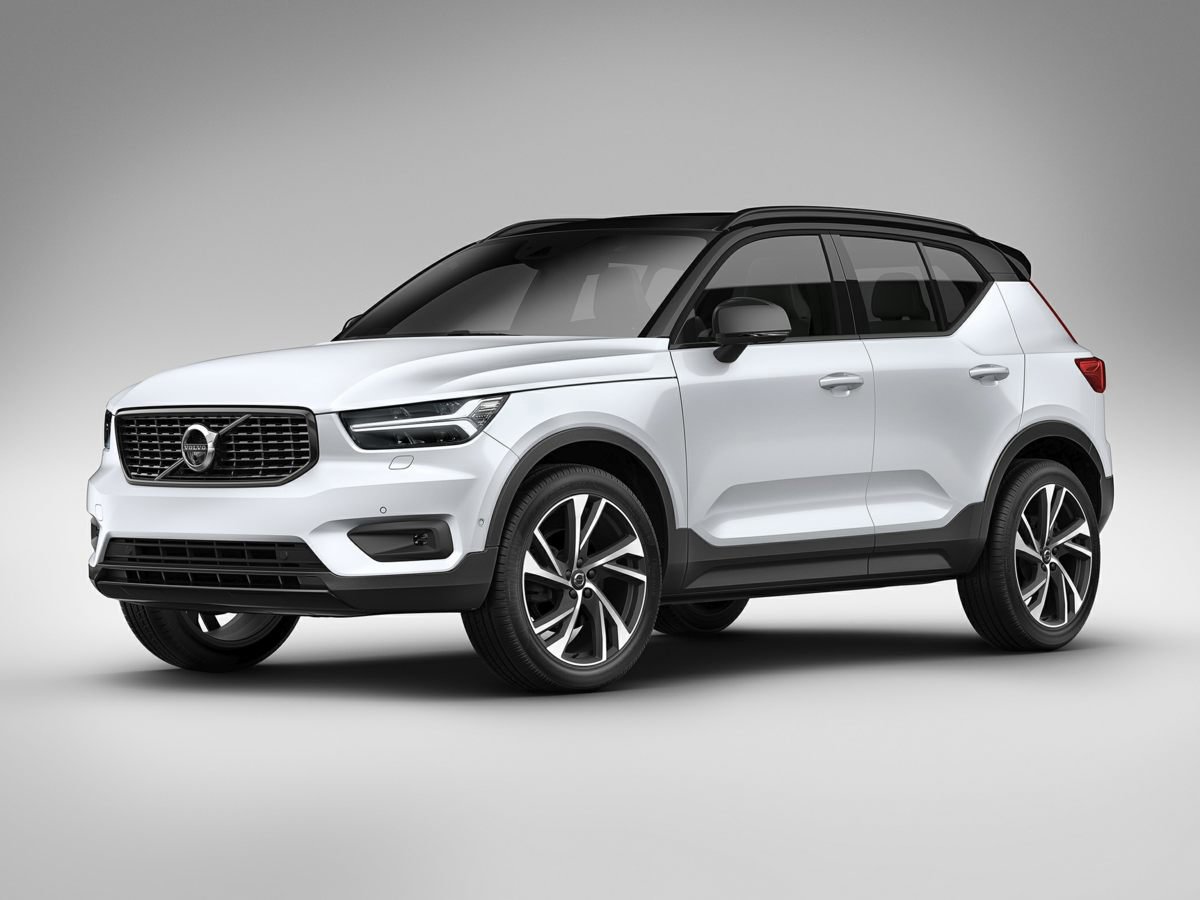 Used 2019 Volvo XC40 T4 R-Design FWD image 1