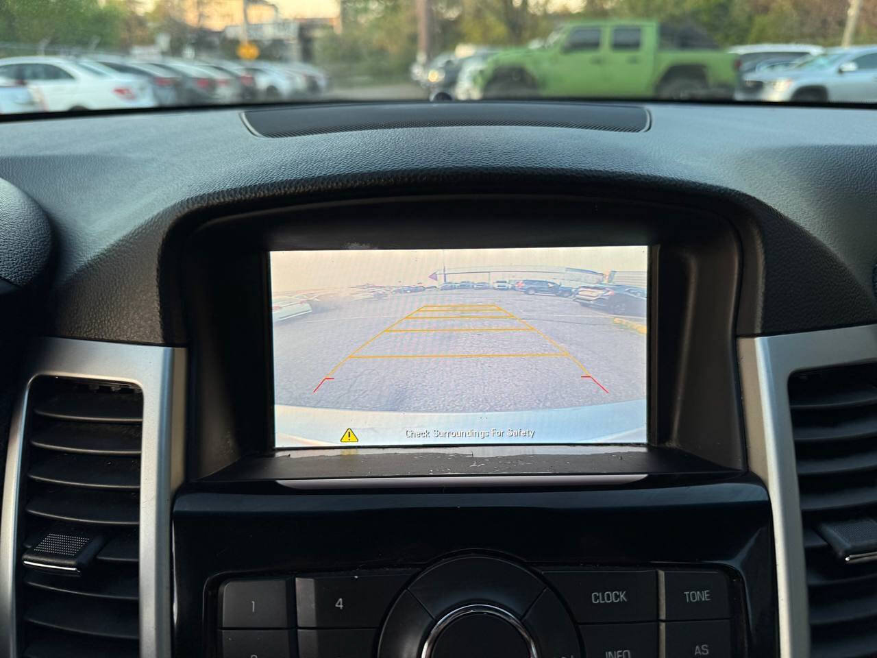Used 2015 Chevrolet Cruze LT FWD image 23