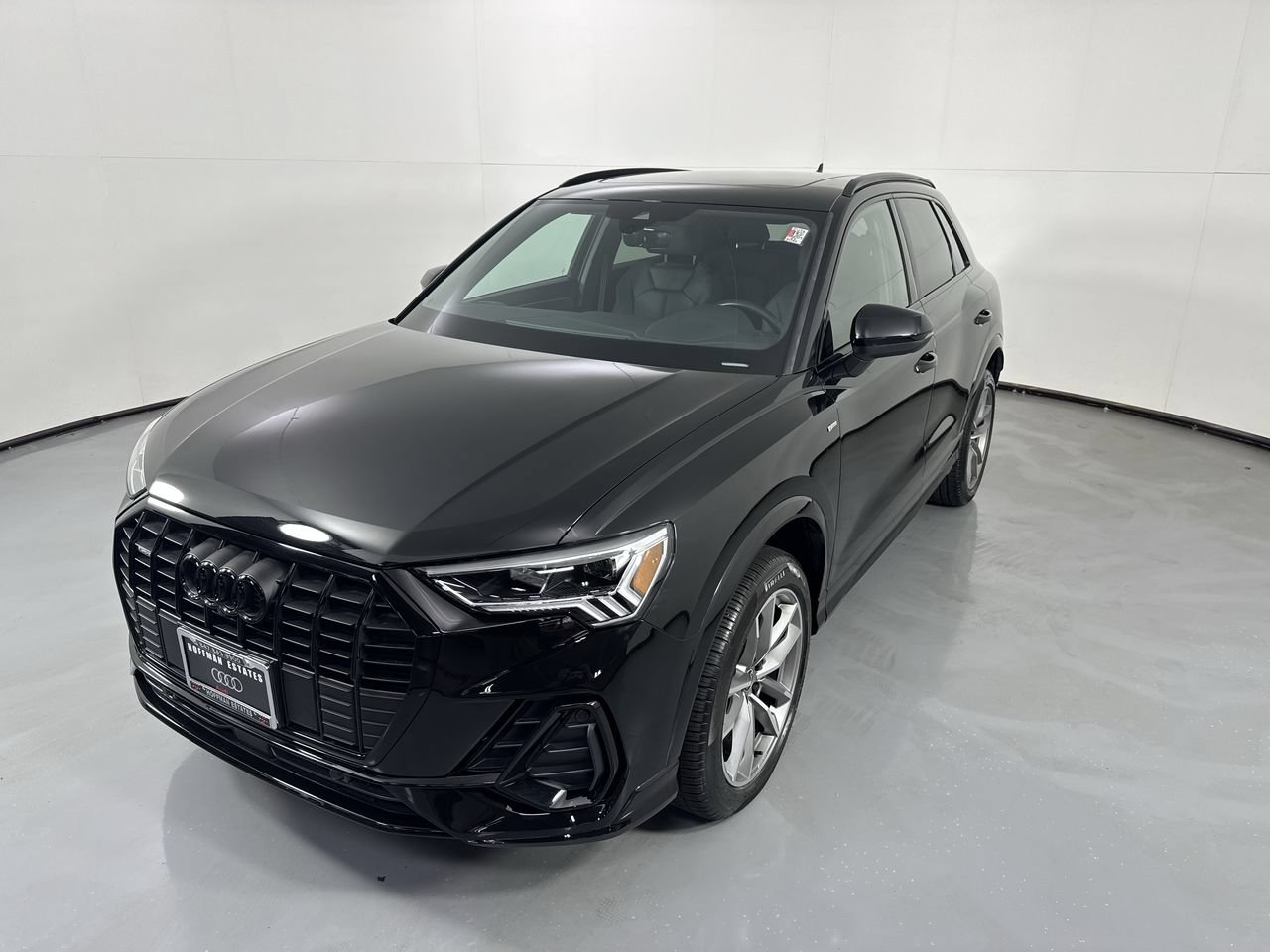 Used 2023 Audi Q3 2.0T Premium Plus w/ Premium Plus Package AWD/4WD image 25