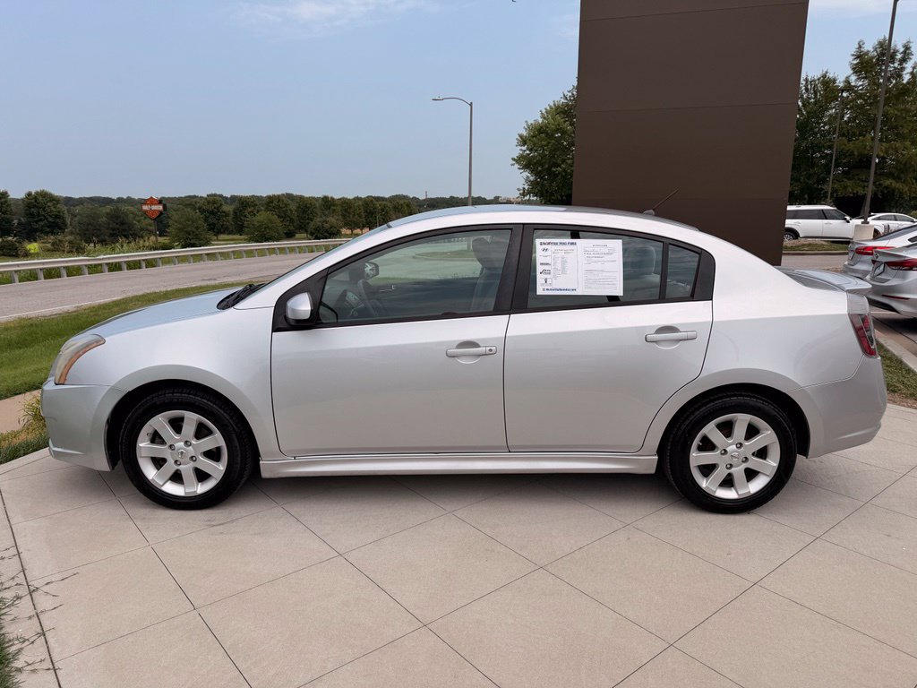 Used 2012 Nissan Sentra 2.0 SR FWD image 6