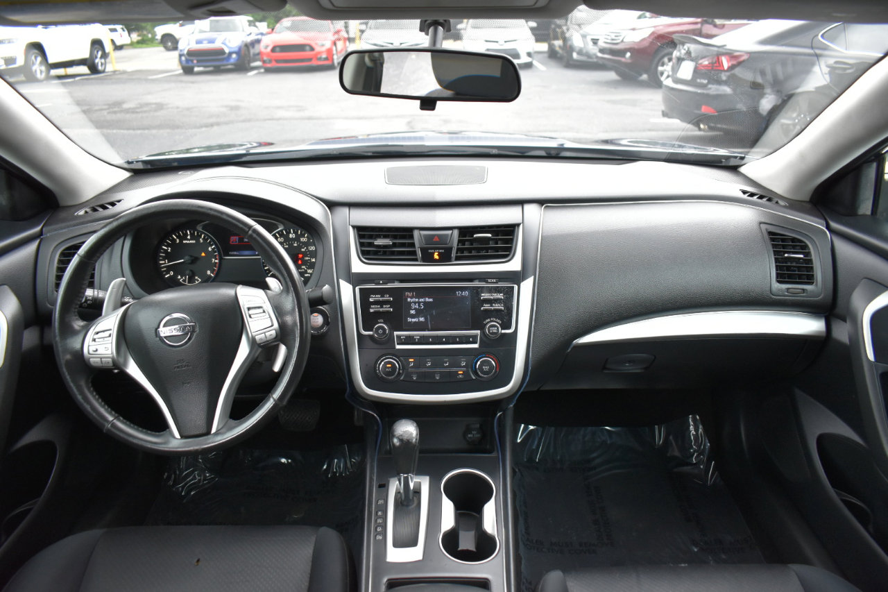 Used 2016 Nissan Altima 3.5 SR image 11