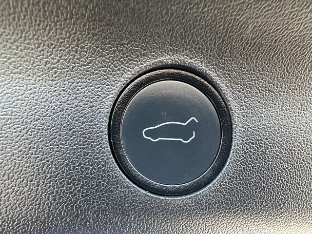 Used 2021 Tesla Model Y Long Range image 14