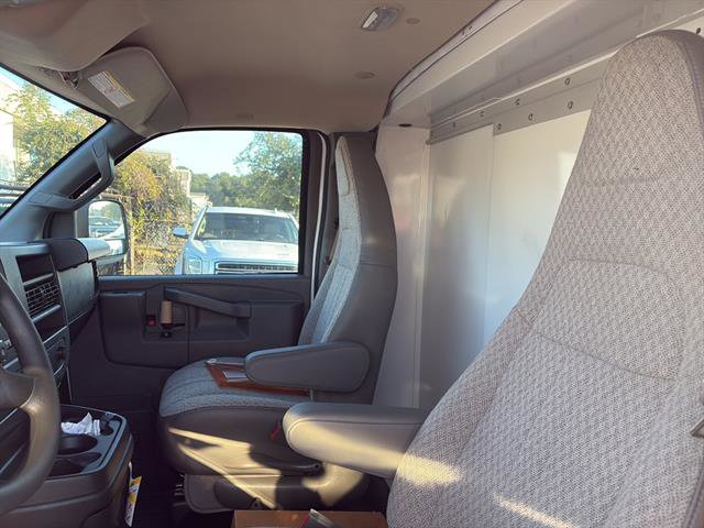 New 2025 Chevrolet Express 3500 w/ Power Convenience Package image 13
