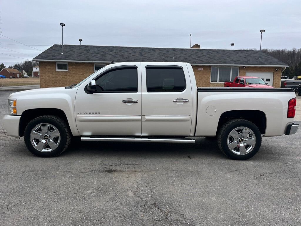 Used 2011 Chevrolet Silverado 1500 LT w/ All-Star Edition image 6