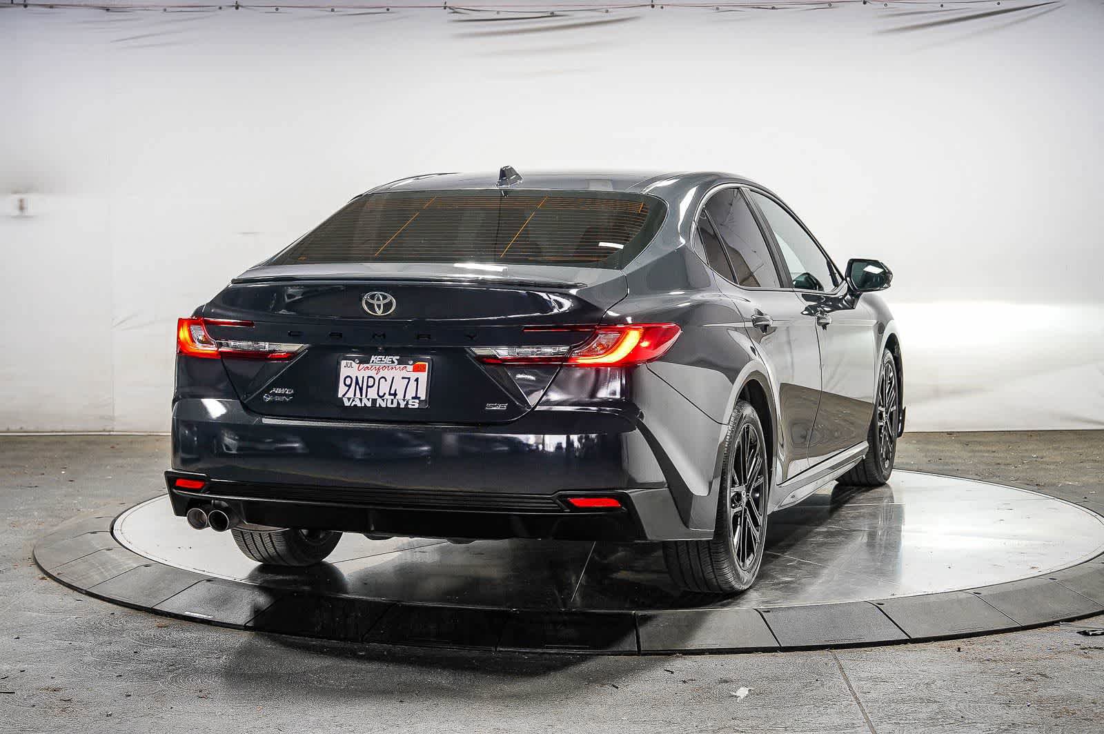 Certified 2025 Toyota Camry SE w/ Convenience Package AWD/4WD image 4