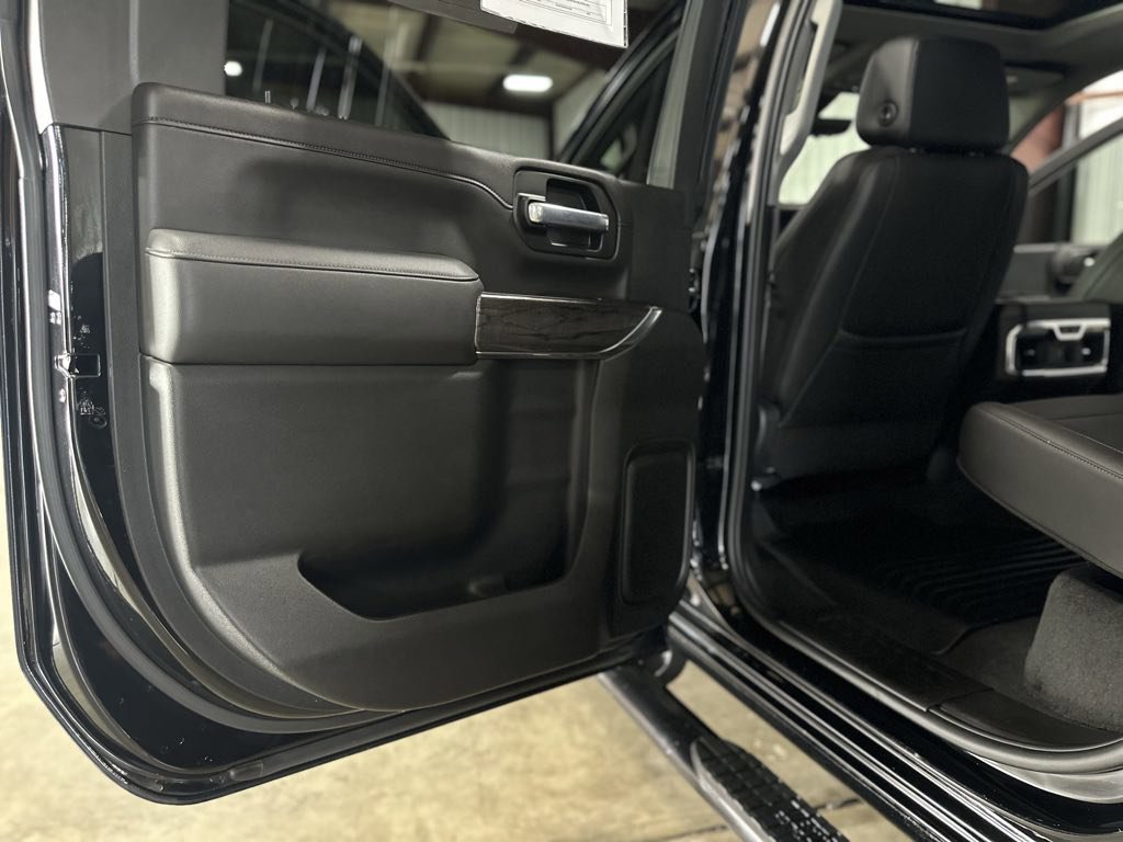 Used 2021 Chevrolet Silverado 3500 LTZ w/ LTZ Plus Package image 25