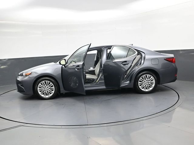 Used 2017 Lexus ES 350 w/ Premium Package FWD image 43