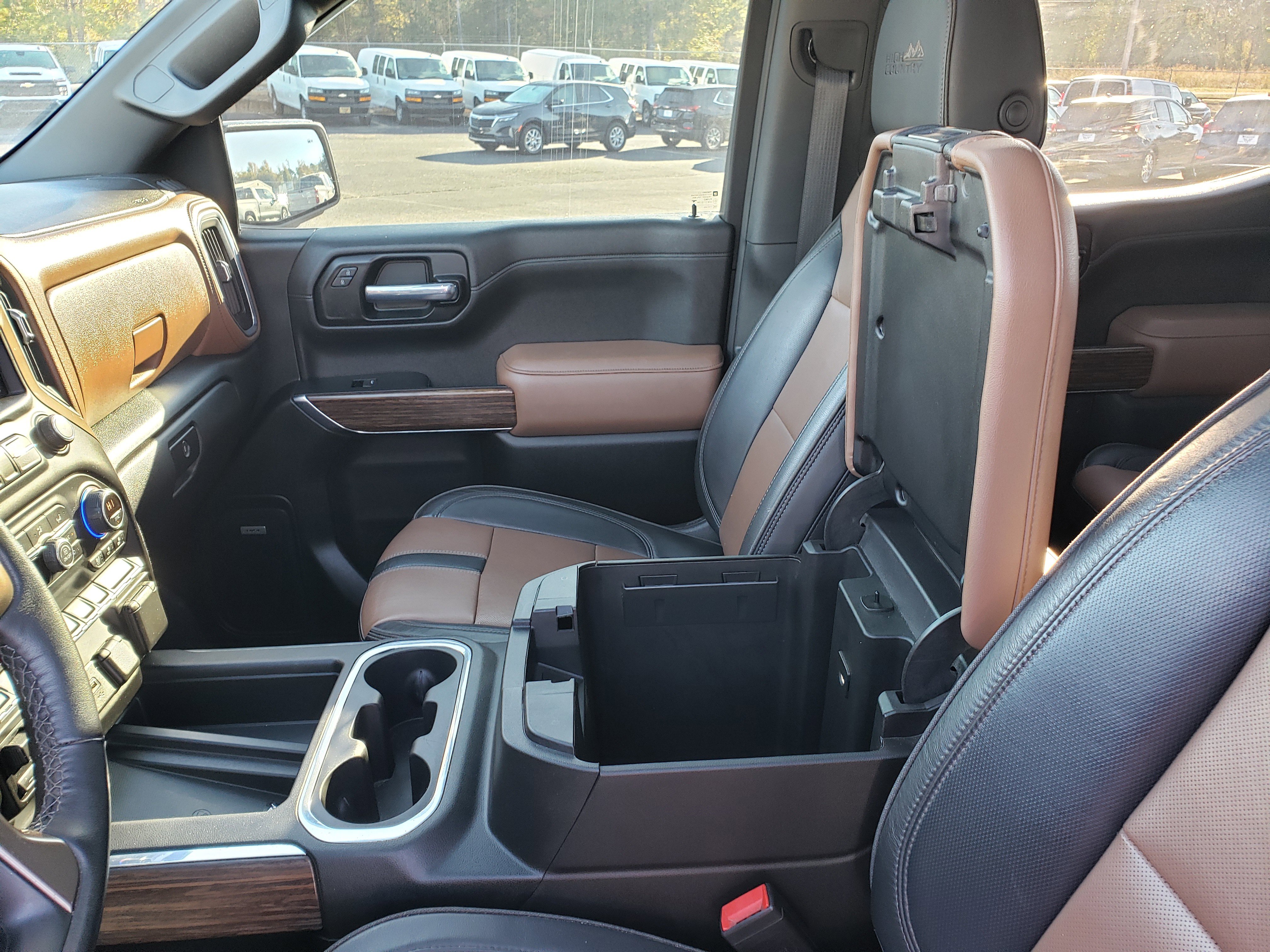 Used 2024 Chevrolet Silverado 1500 High Country w/ Technology Package image 27