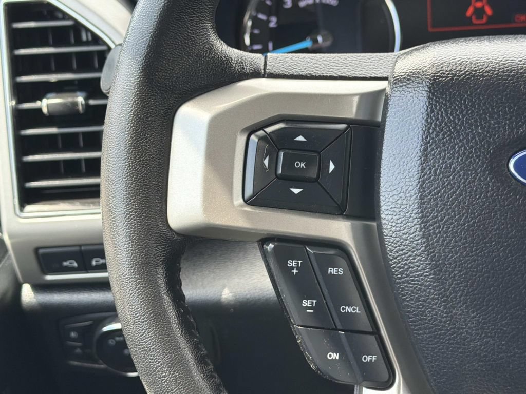 Used 2020 Ford F350 Lariat AWD/4WD image 12