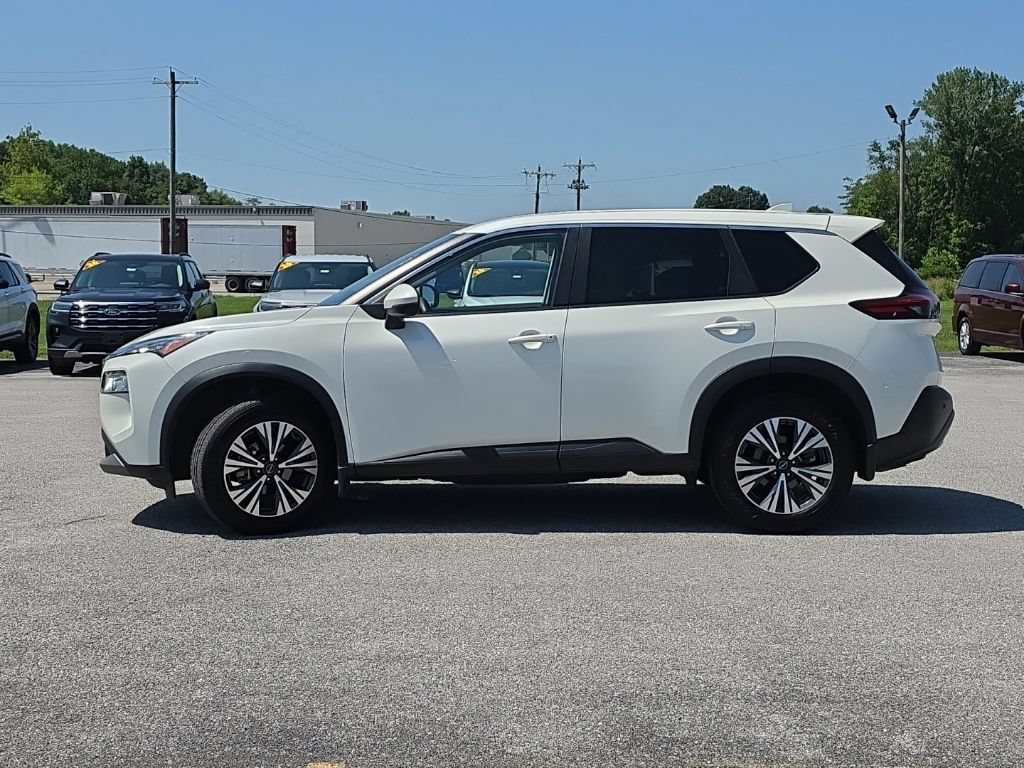 Used 2023 Nissan Rogue SV AWD/4WD image 4