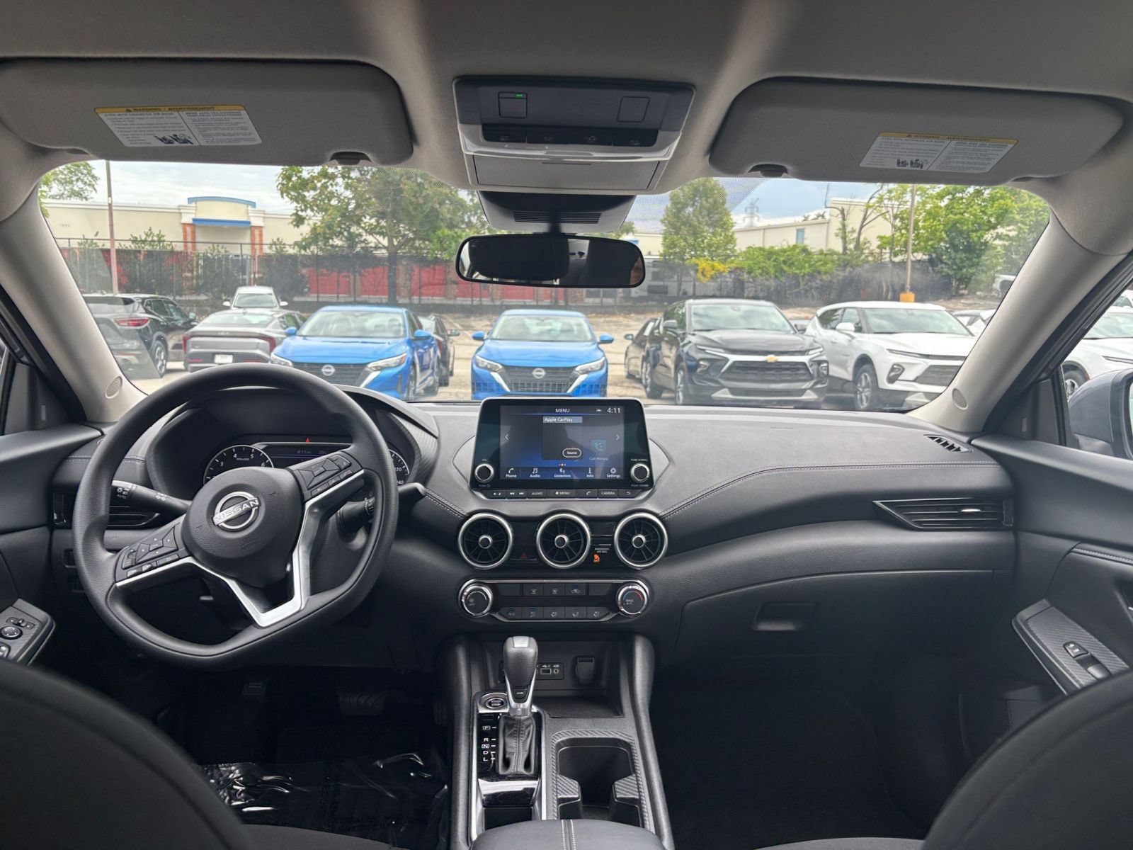 Used 2025 Nissan Sentra SV FWD image 31