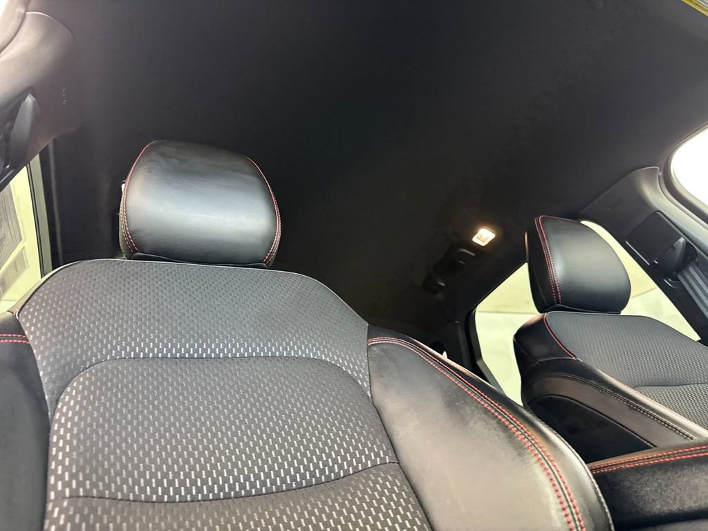 Used 2025 Ford Escape ST-Line image 16