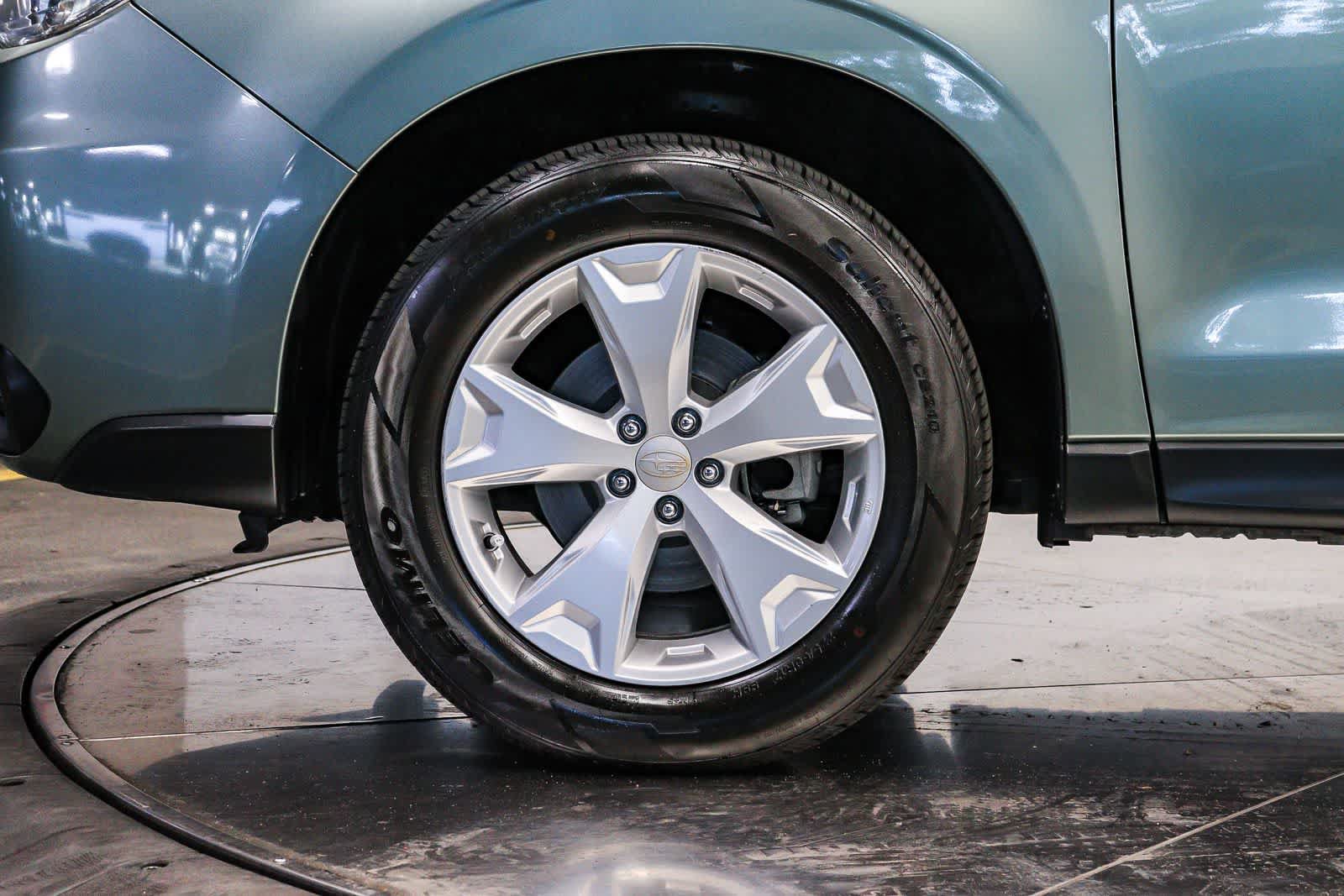 Used 2016 Subaru Forester 2.5i w/ Alloy Wheel Package AWD/4WD image 9
