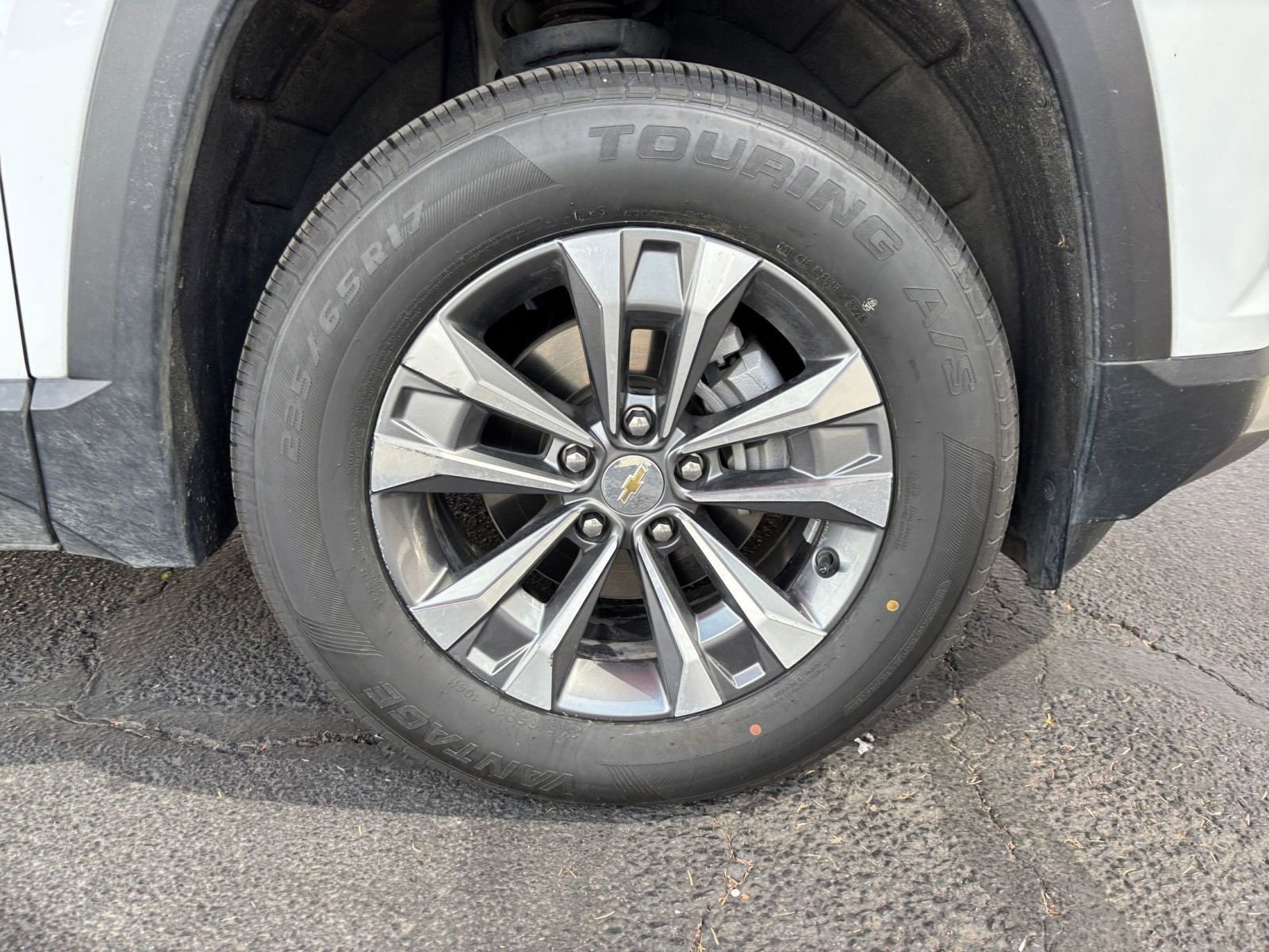 Used 2025 Chevrolet Equinox LT FWD image 31