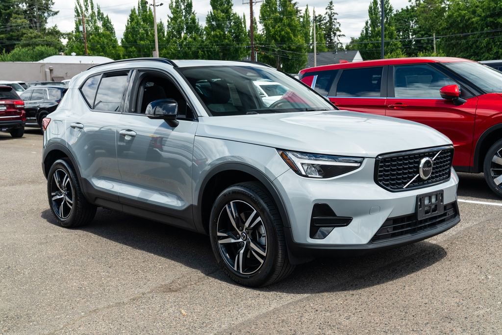 Used 2024 Volvo XC40 B5 Core AWD/4WD image 20