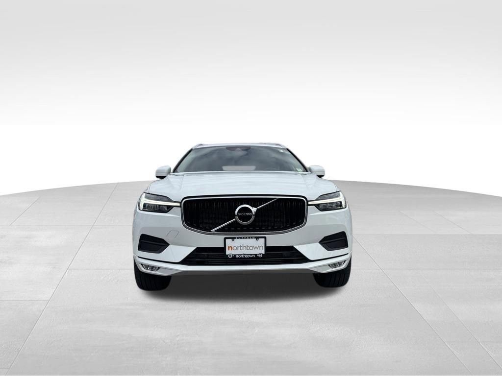Used 2021 Volvo XC60 T5 Momentum w/ Premium Package image 5
