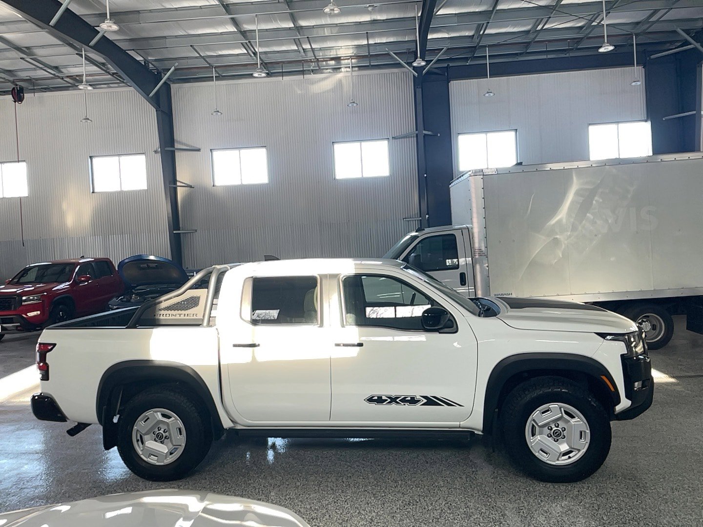 Used 2024 Nissan Frontier SV w/ Hardbody Edition AWD/4WD image 4