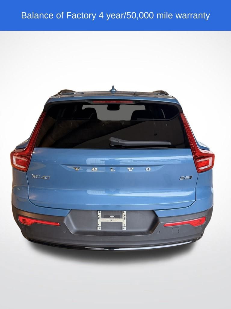 Used 2024 Volvo XC40 B5 Core image 4