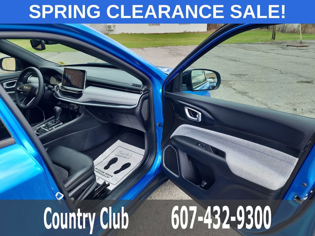 Used 2024 Jeep Compass Latitude w/ Convenience Group image 31