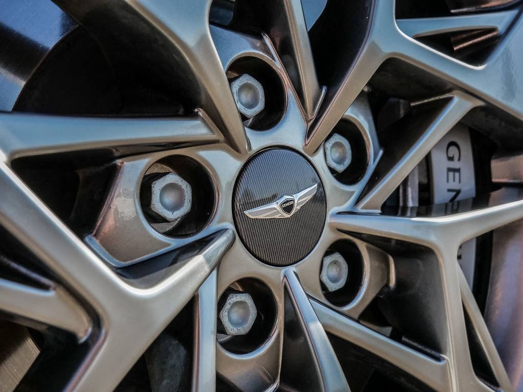 Used 2024 Genesis GV70 2.5T w/ Advanced Package AWD/4WD image 11