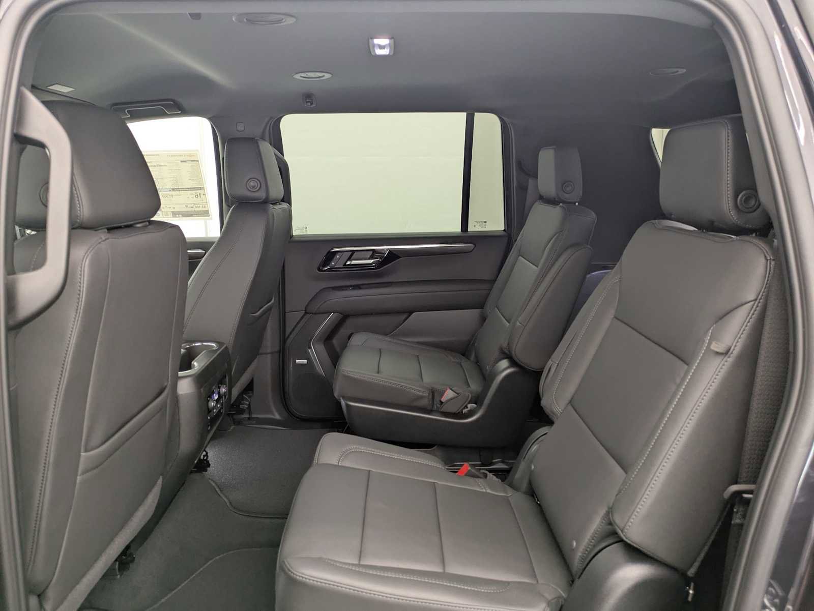New 2026 Chevrolet Suburban LT AWD/4WD image 20