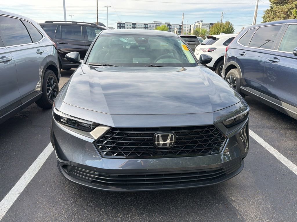 Used 2025 Honda Accord LX image 5