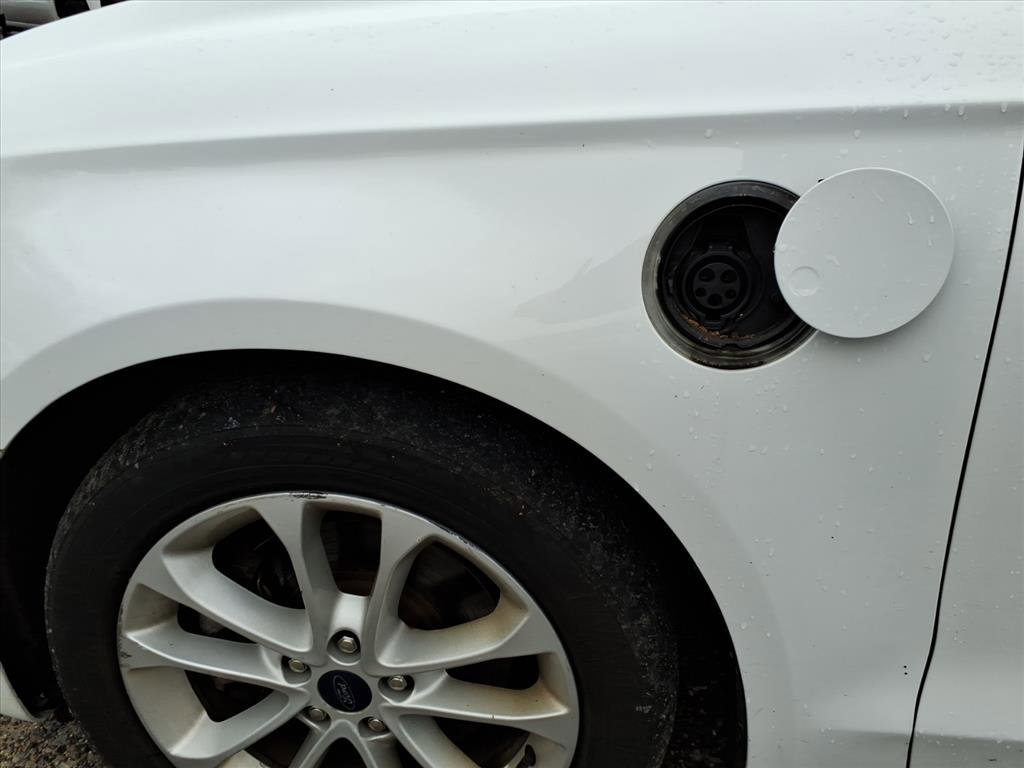 Used 2020 Ford Fusion Energi Titanium image 10