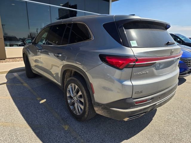 Used 2025 Buick Enclave Preferred w/ Power Package FWD image 5